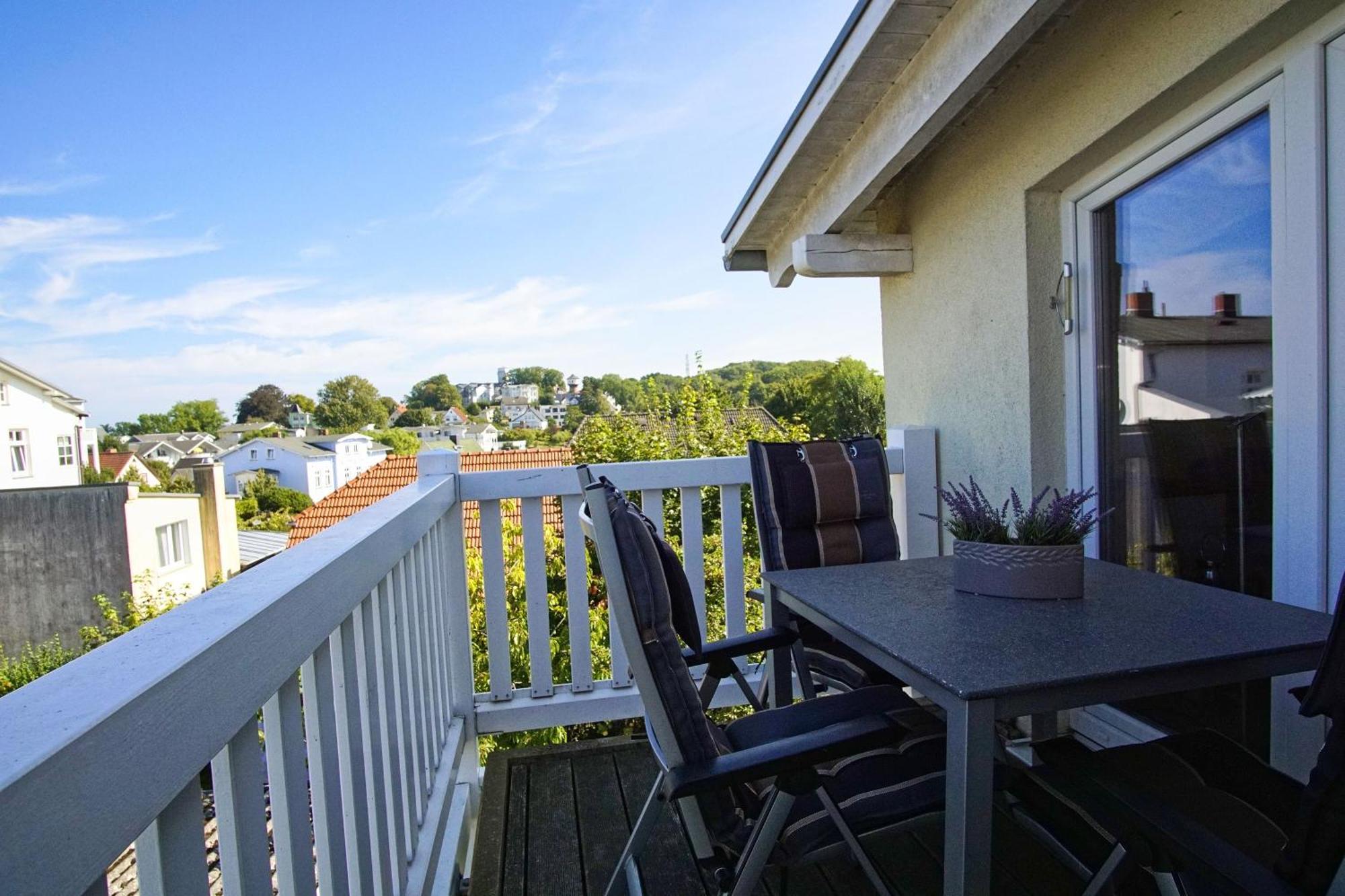 Balkon, Gratis Nutzung Vom Ahoi Erlebnisbad Und Sauna In Sellin- Meeresblick Fewo 59 Goehren  Eksteriør billede